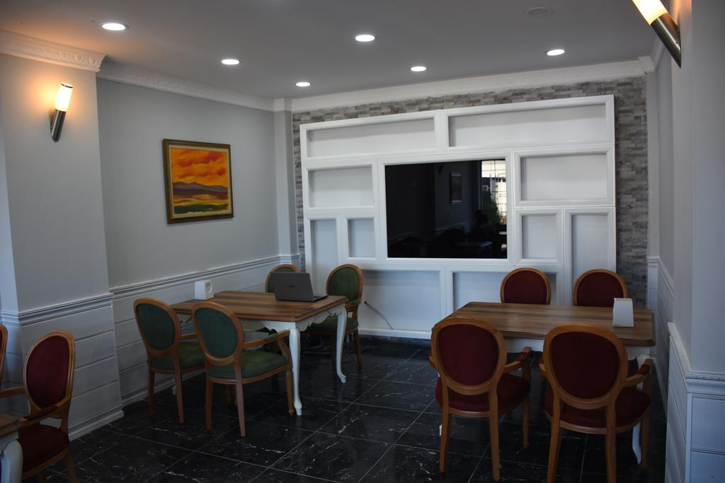يومرا King Butique Hotel المظهر الخارجي الصورة